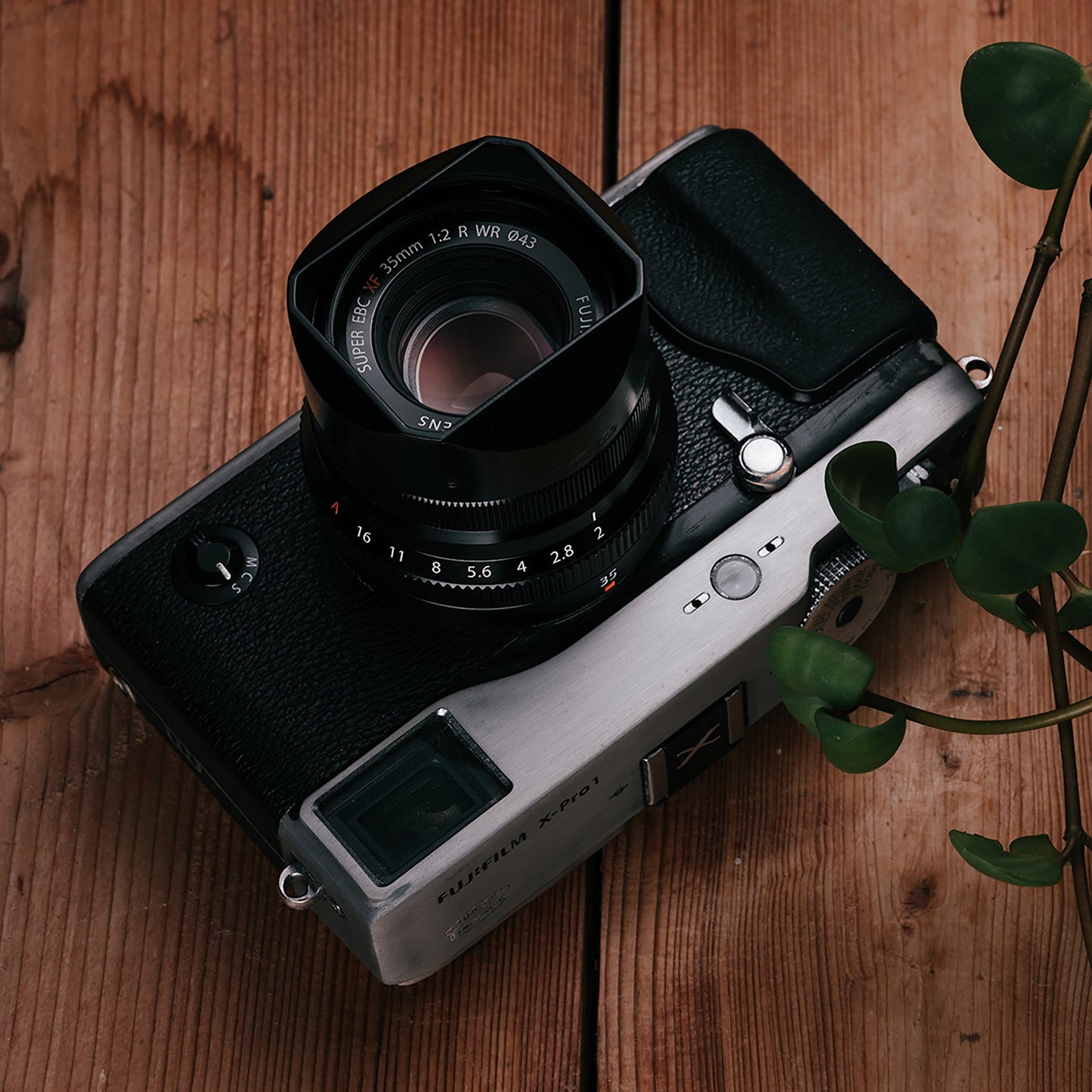 SQUAREHOOD for Fujinon XF 23mm f2 / XF 35mm f2)~