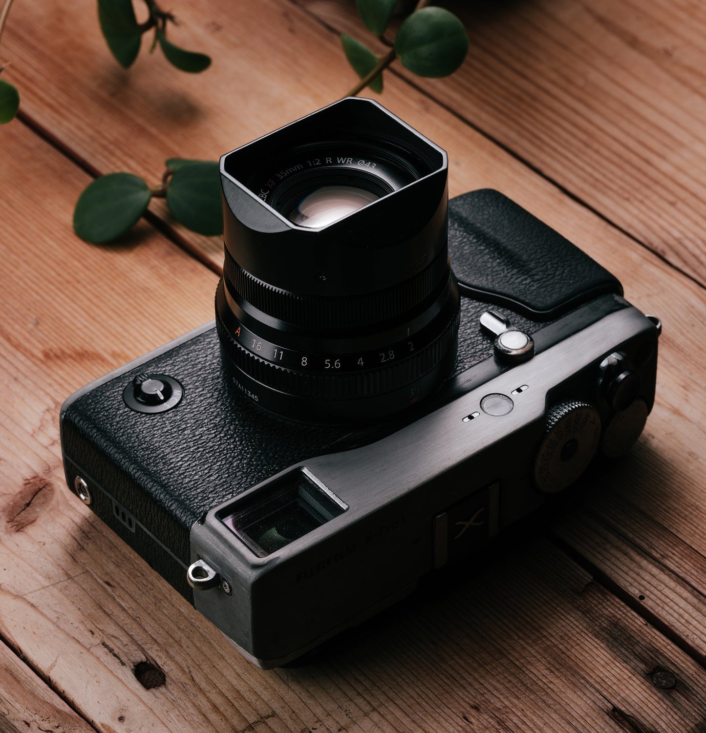 SQUAREHOOD for Fujinon XF 23mm f2 / XF 35mm f2)~